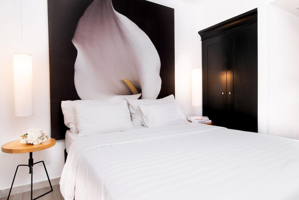 Savoy Sea Side Hotel (Adults Only) Tel Aviv Exterior photo