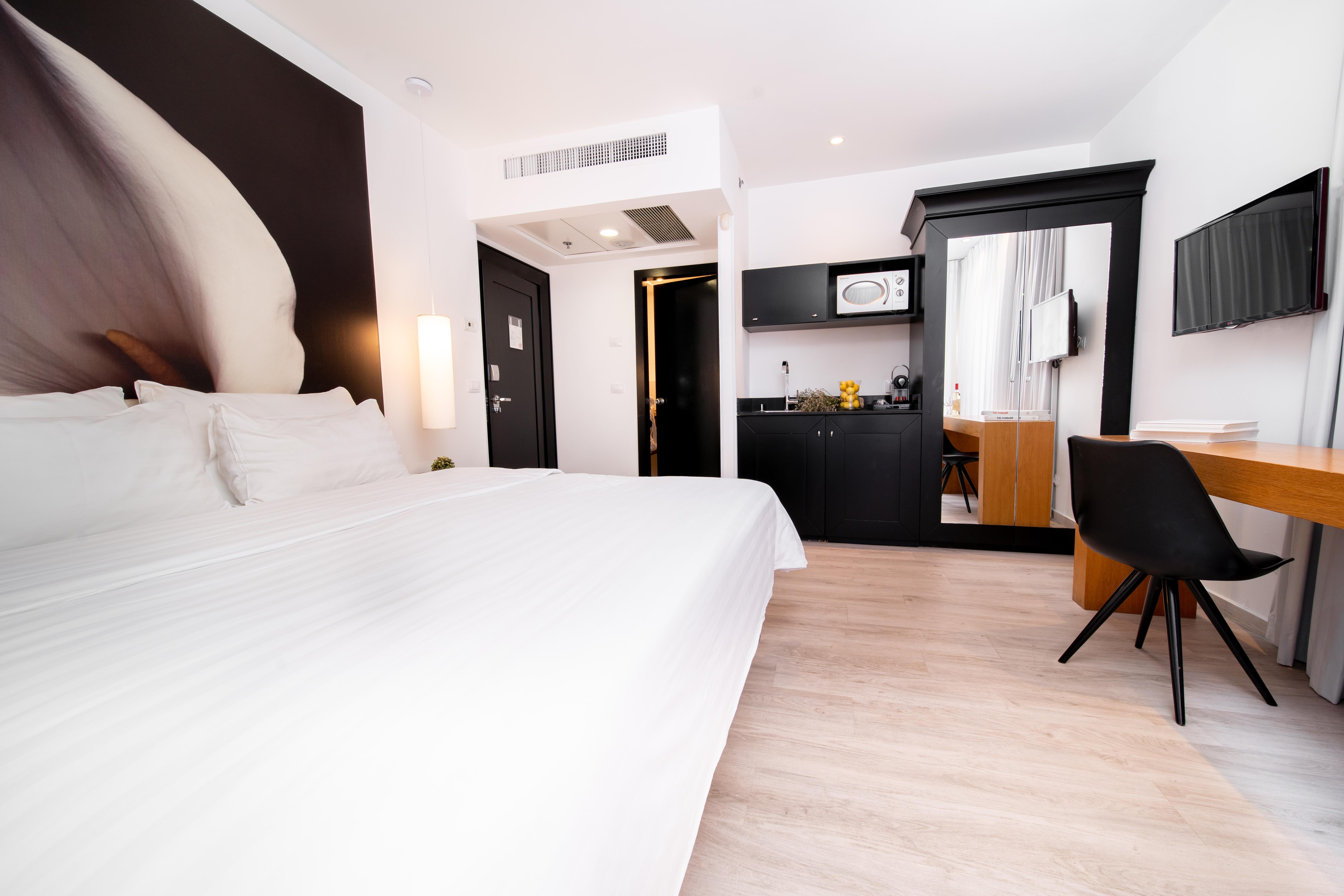 Savoy Sea Side Hotel (Adults Only) Tel Aviv Exterior photo