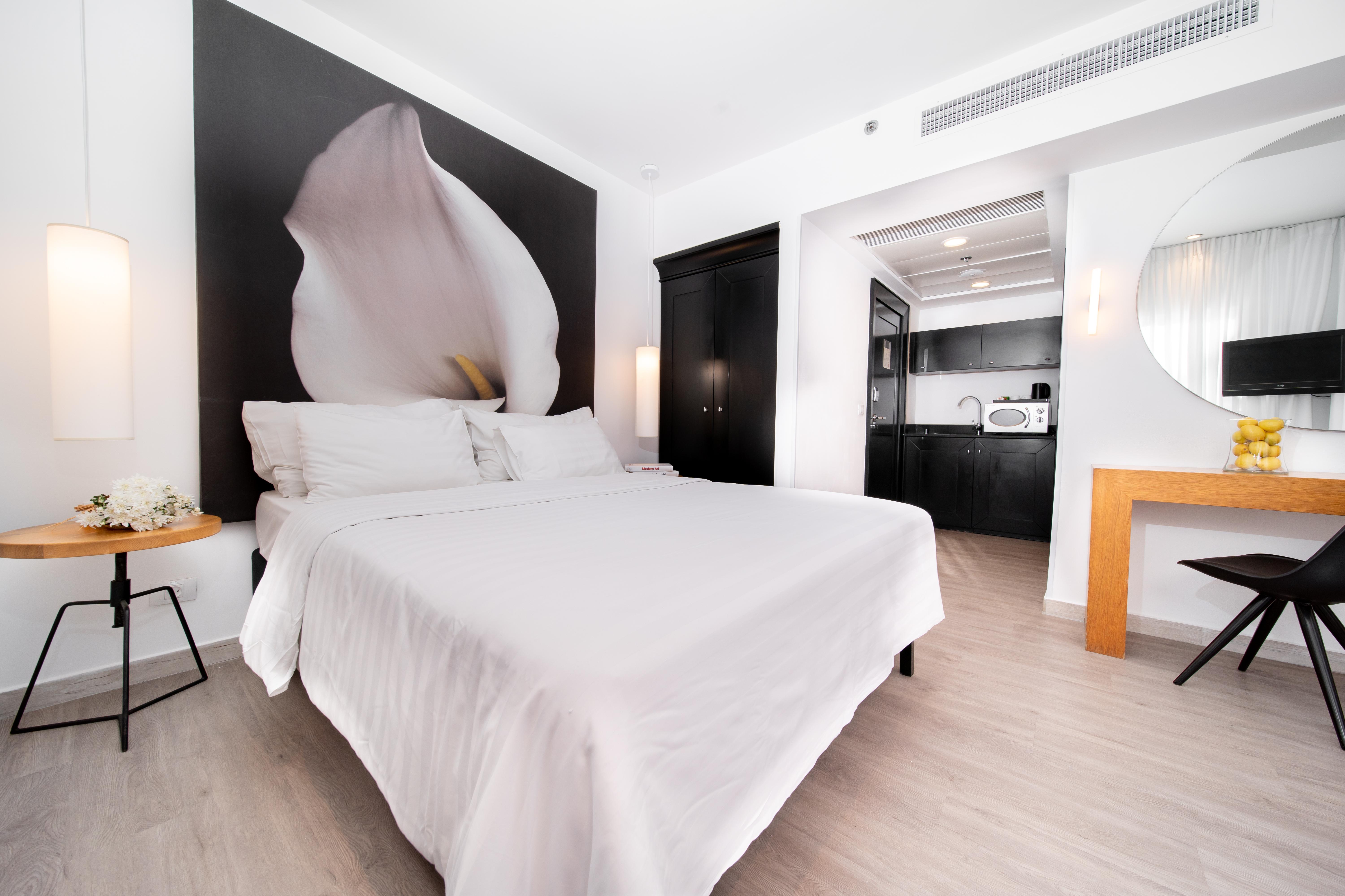 Savoy Sea Side Hotel (Adults Only) Tel Aviv Exterior photo