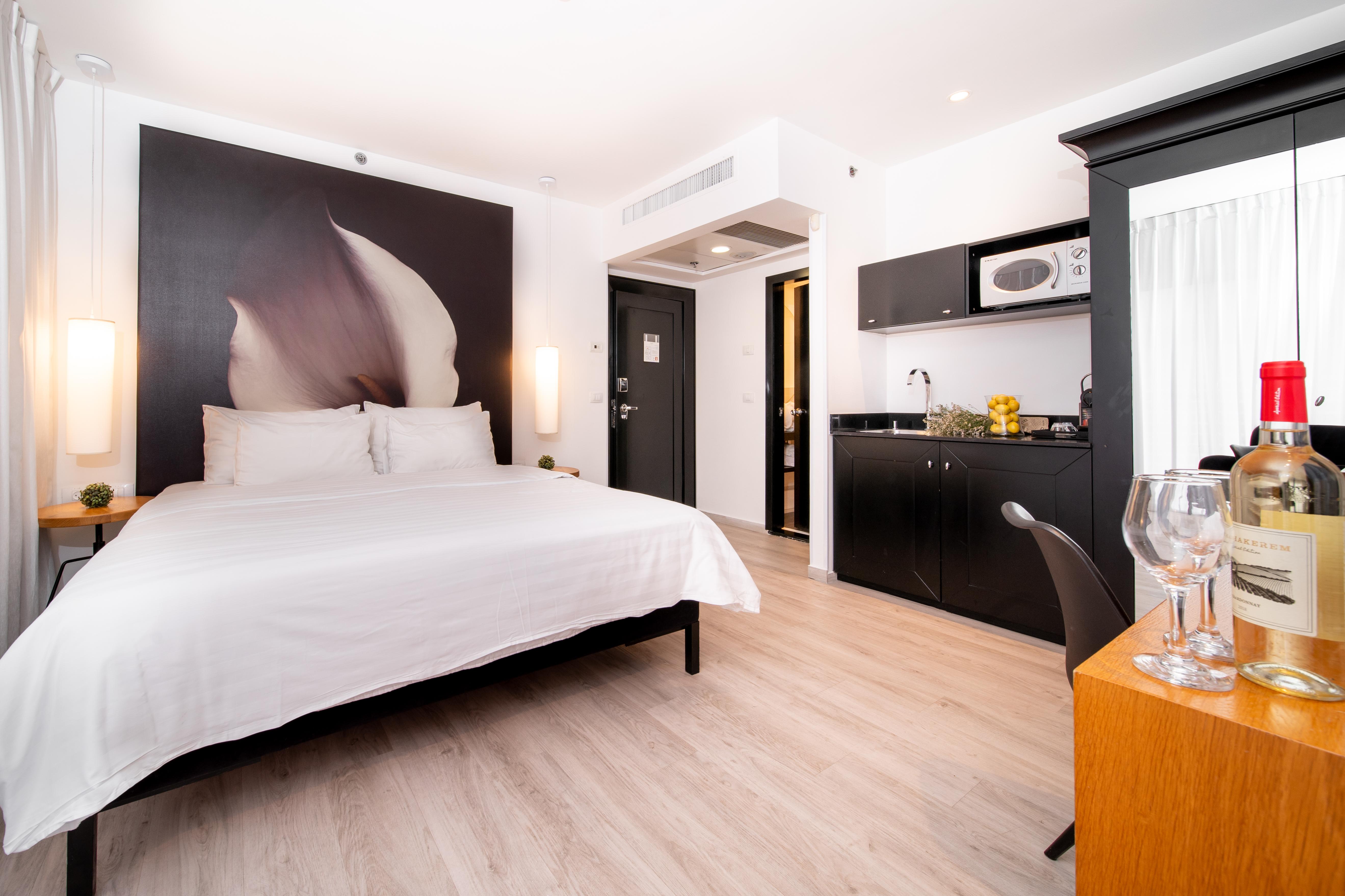 Savoy Sea Side Hotel (Adults Only) Tel Aviv Exterior photo