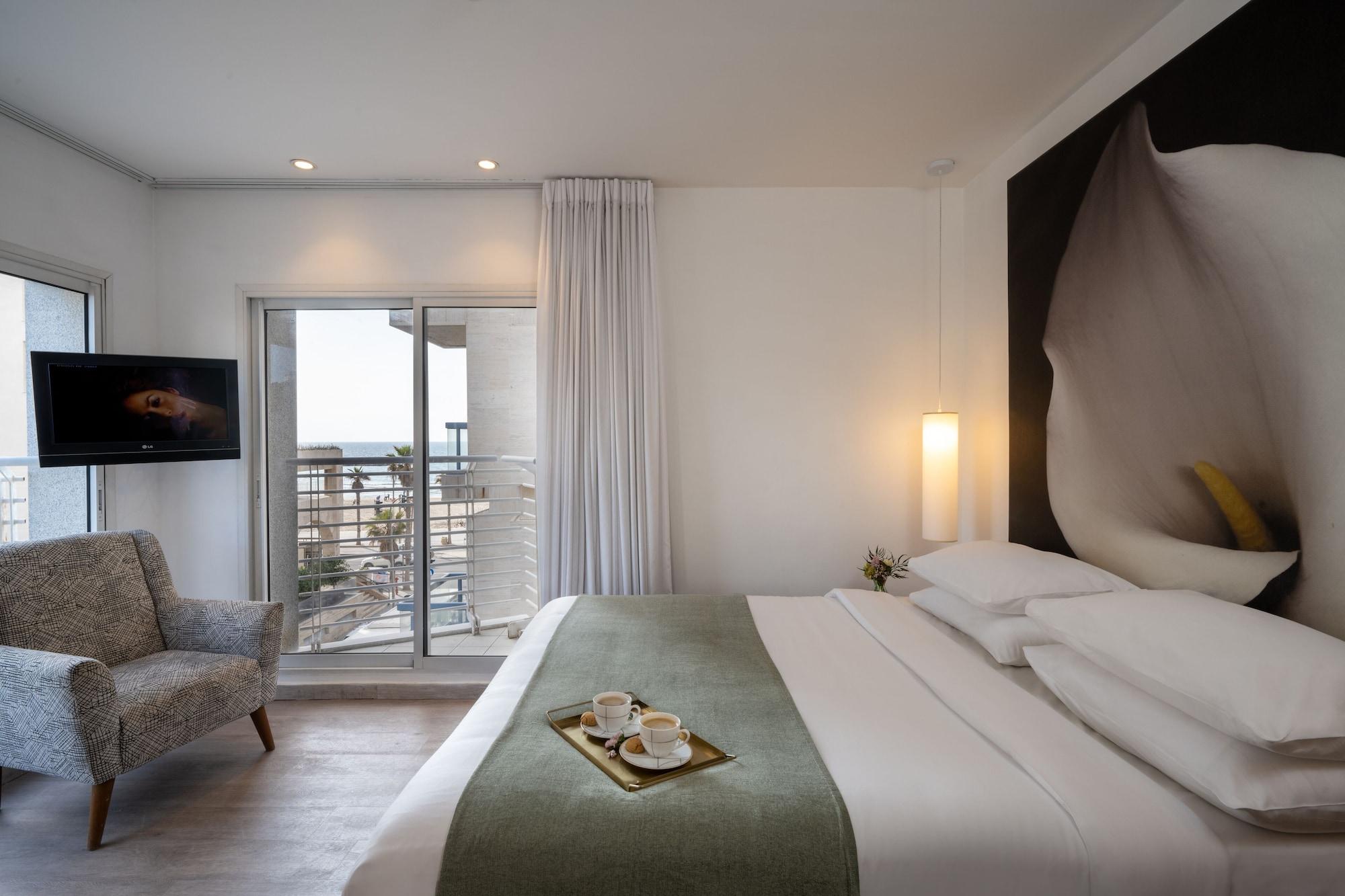 Savoy Sea Side Hotel (Adults Only) Tel Aviv Exterior photo