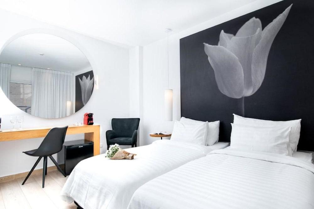 Savoy Sea Side Hotel (Adults Only) Tel Aviv Exterior photo