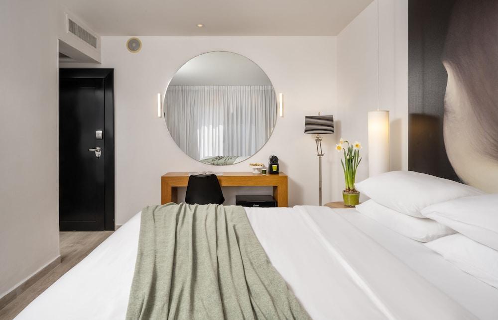 Savoy Sea Side Hotel (Adults Only) Tel Aviv Exterior photo